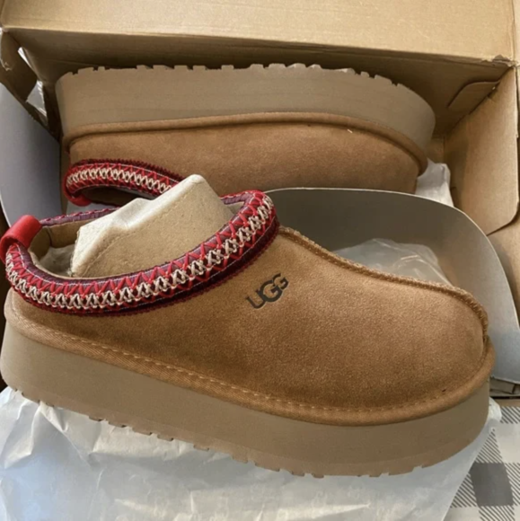 UGG Tazz Slippers